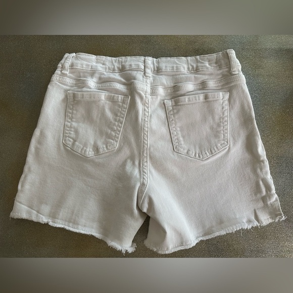 Cat & Jack, Old Navy & Children's Place Stylish Kids Denim Shorts (874) - Picture 4 of 16